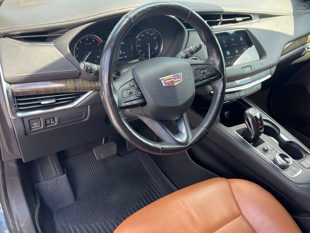 Used 2019 Cadillac XT4 Premium Luxury AWD/4WD image 22
