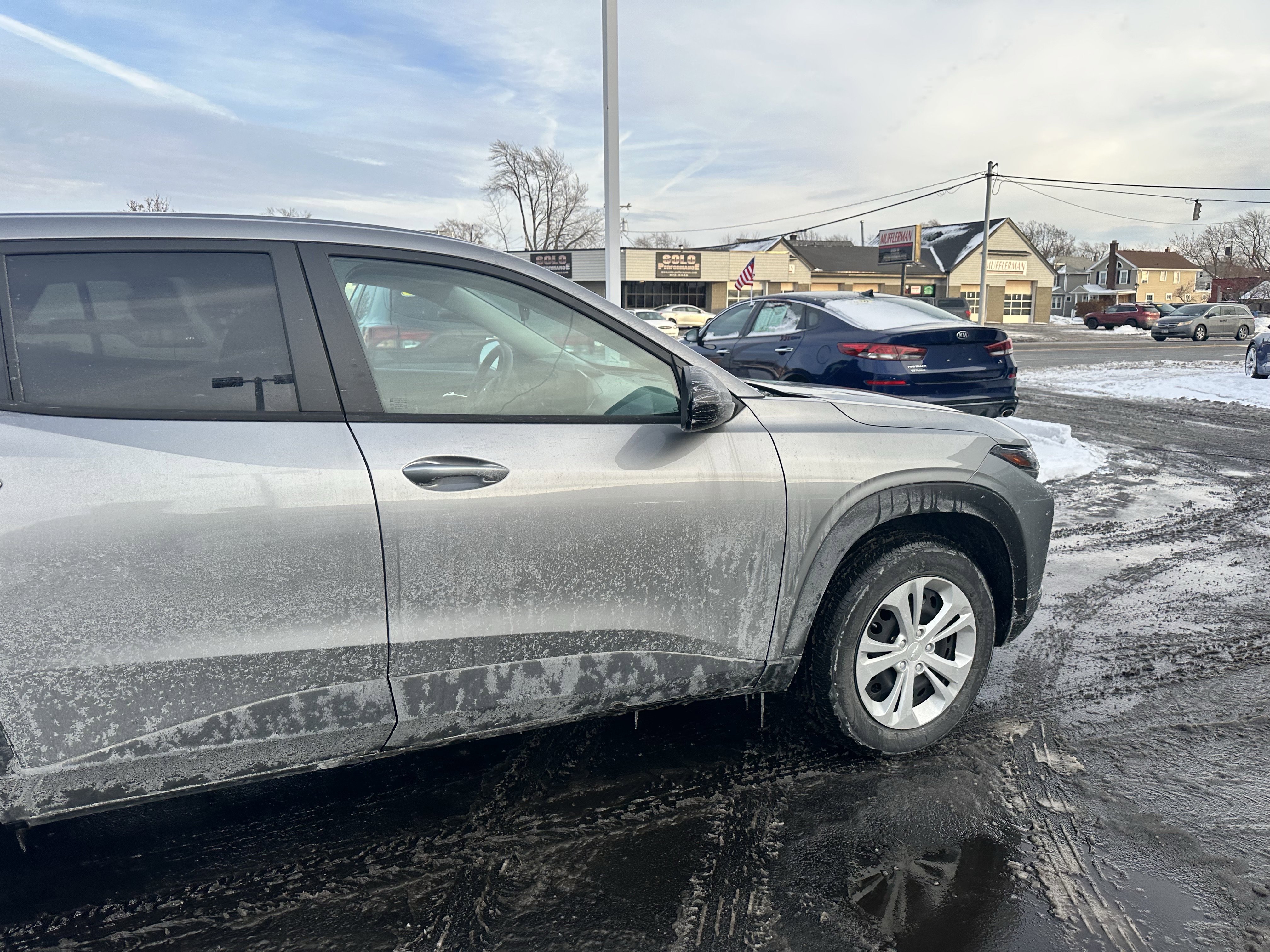 Used 2024 Chevrolet Trax LS image 10