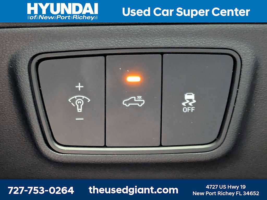 Used 2023 Hyundai Santa Cruz SEL w/ Activity Package FWD image 26