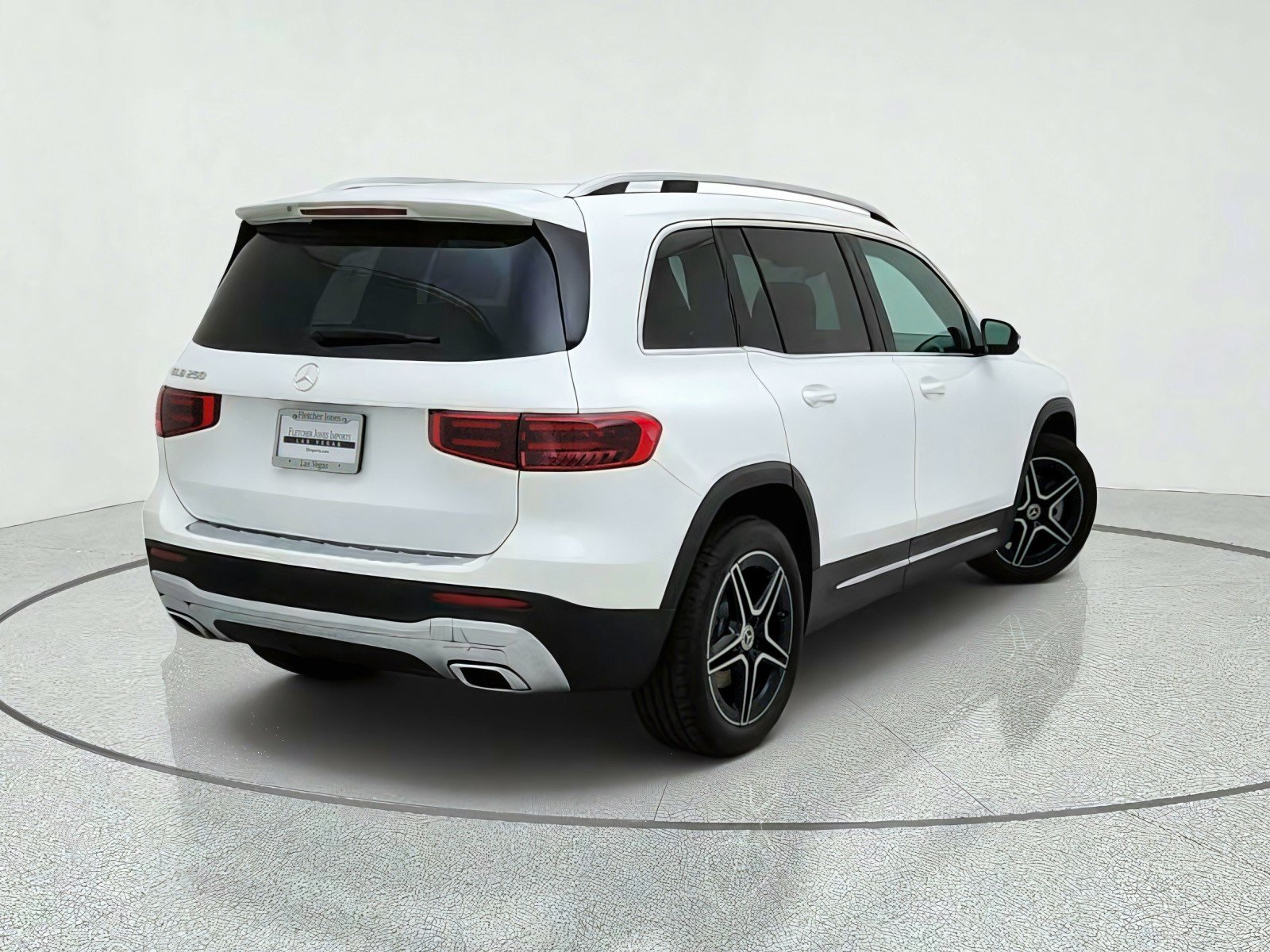 Certified 2026 Mercedes-Benz GLB 250 image 9