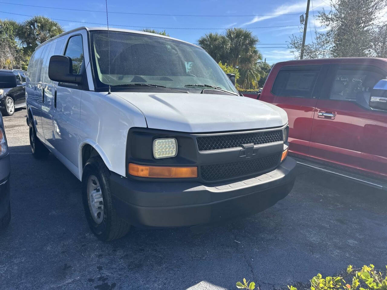 Used 2007 Chevrolet Express 2500 RWD image 1