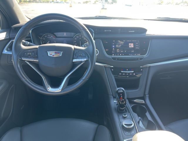 Certified 2023 Cadillac XT6 Luxury image 36
