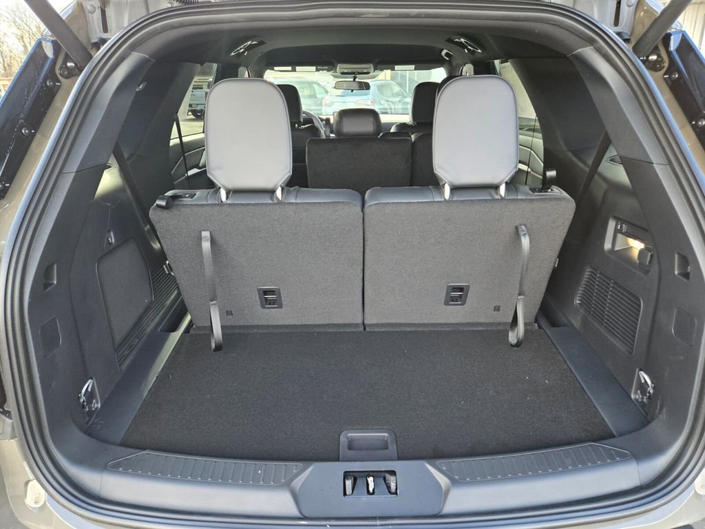 New 2026 Ford Explorer ST-Line image 7