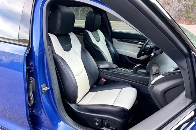 Used 2020 Cadillac CT5 V w/ Premium Package image 28