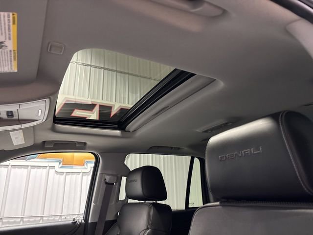 Used 2016 GMC Yukon Denali image 15