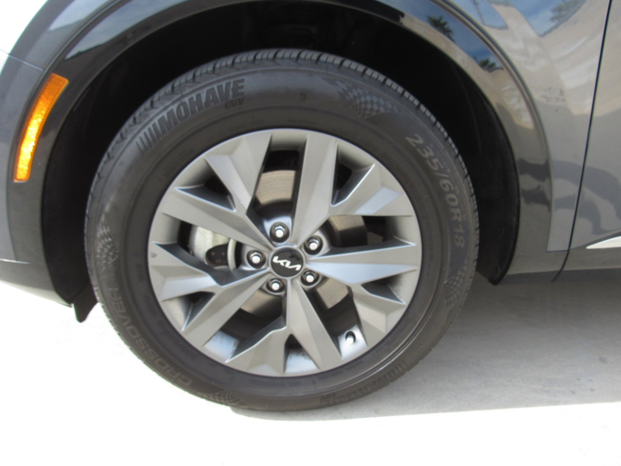 Used 2024 Kia Sportage SX image 4