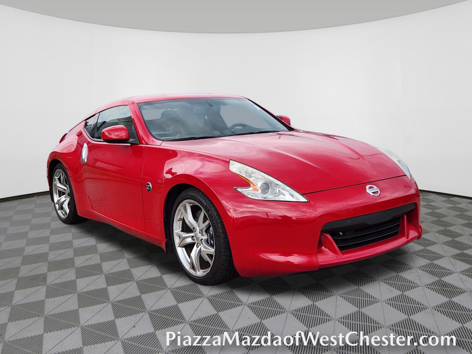 Used 2009 Nissan 370Z Touring w/ Sport Pkg RWD image 1