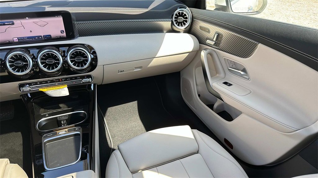 Used 2025 Mercedes-Benz CLA 250 image 27