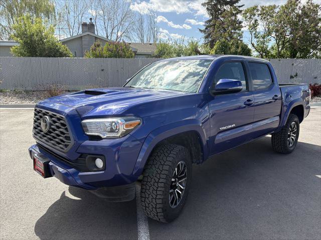 Certified 2022 Toyota Tacoma TRD Sport AWD/4WD image 1