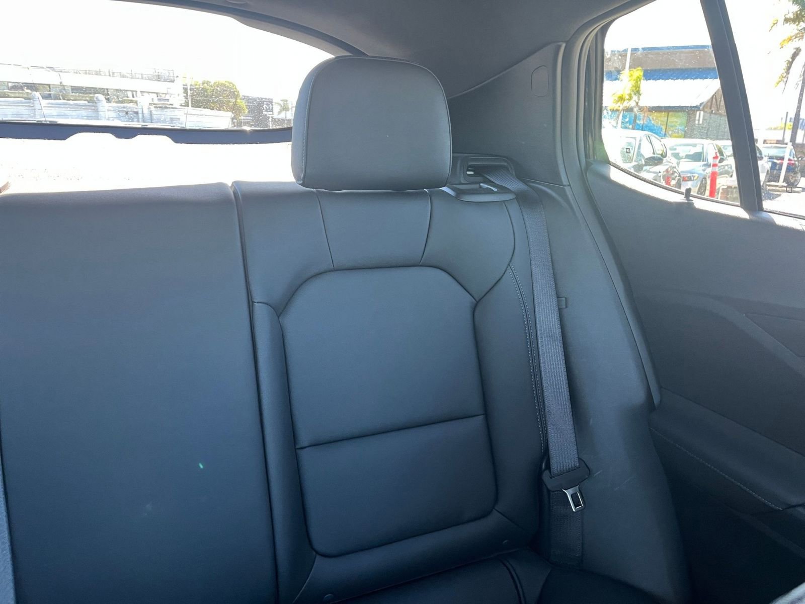 Used 2025 Buick Envista Sport Touring image 38