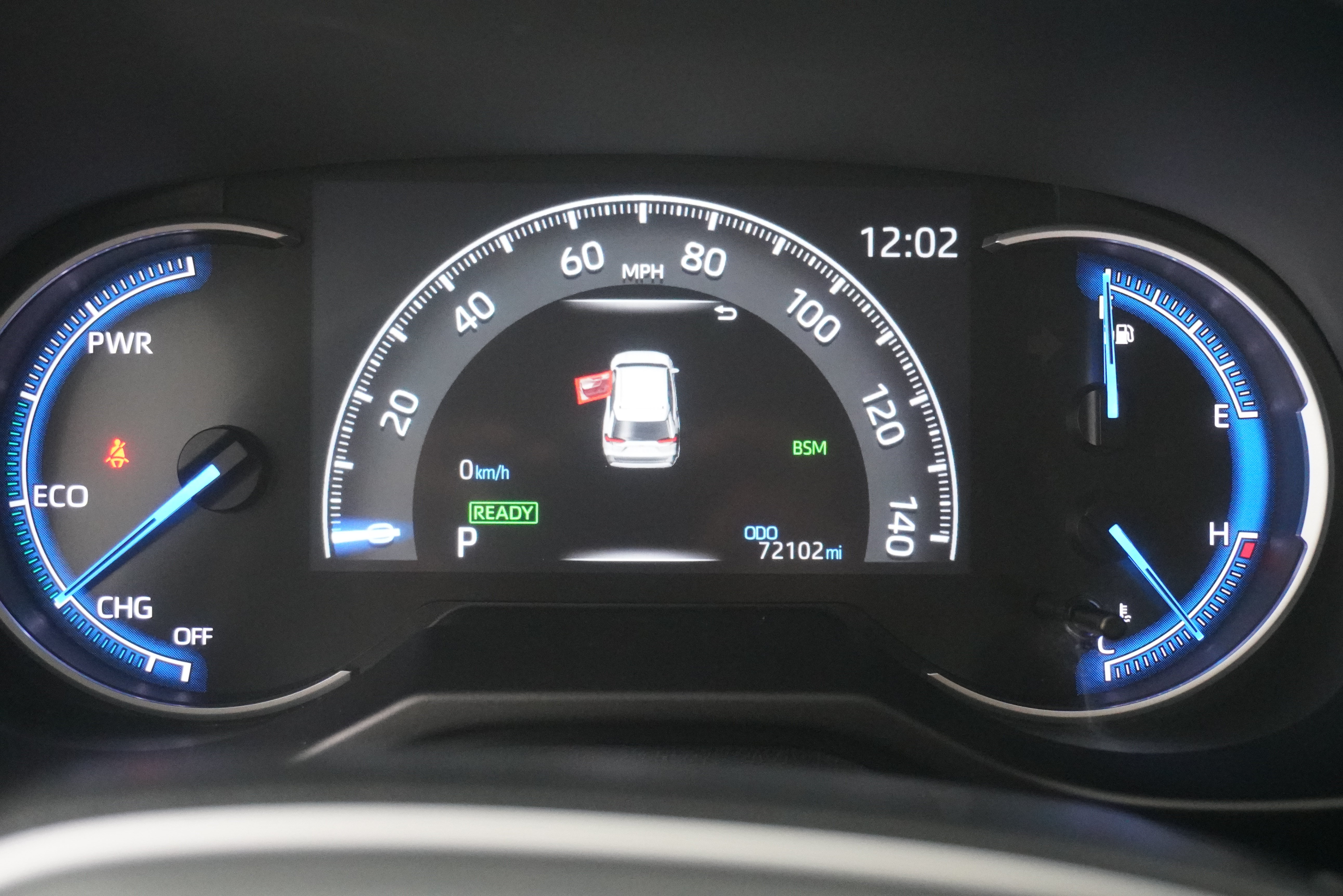 Used 2023 Toyota RAV4 XLE w/ XLE Grade Weather Package AWD/4WD image 17