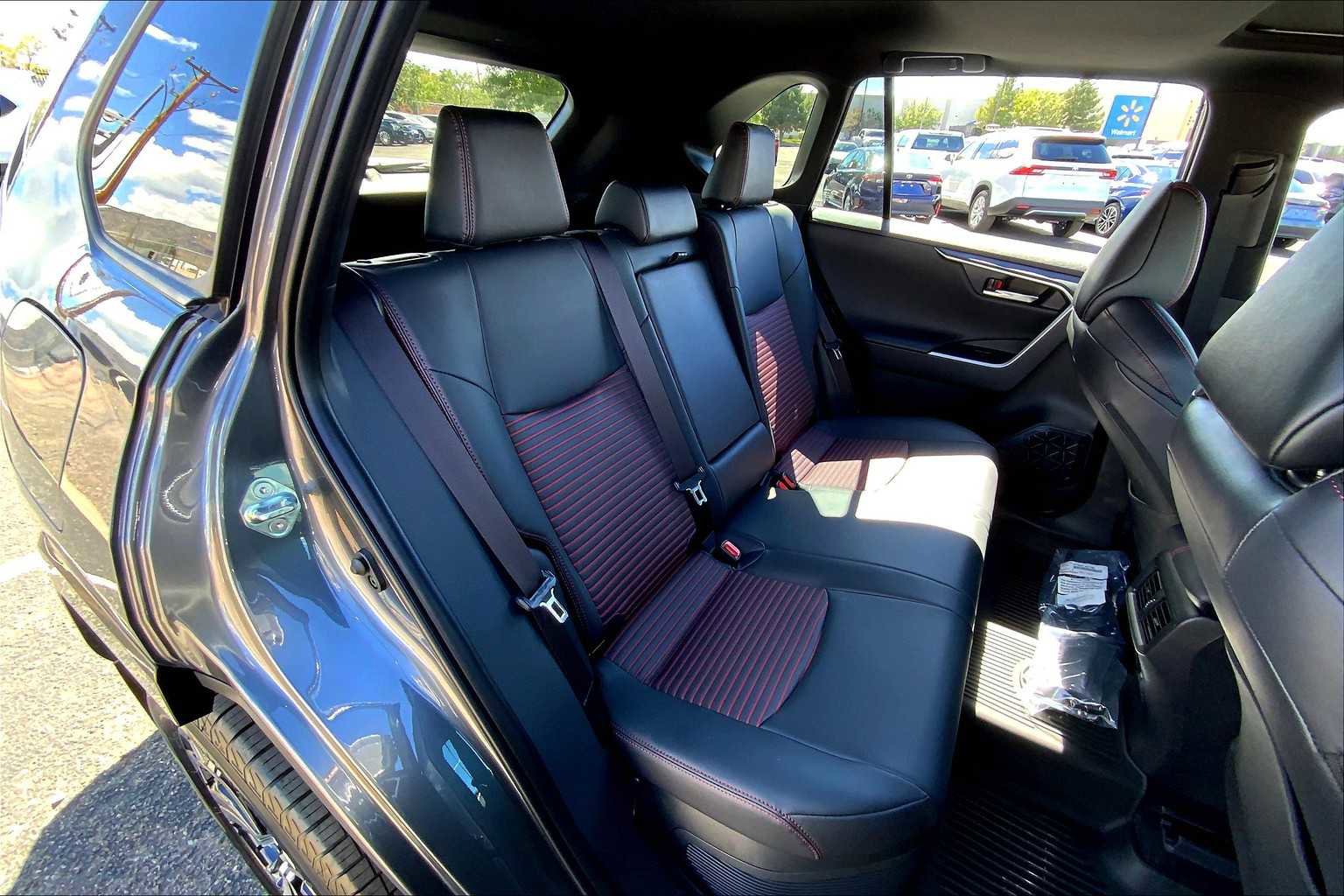 Certified 2025 Toyota RAV4 XSE image 19