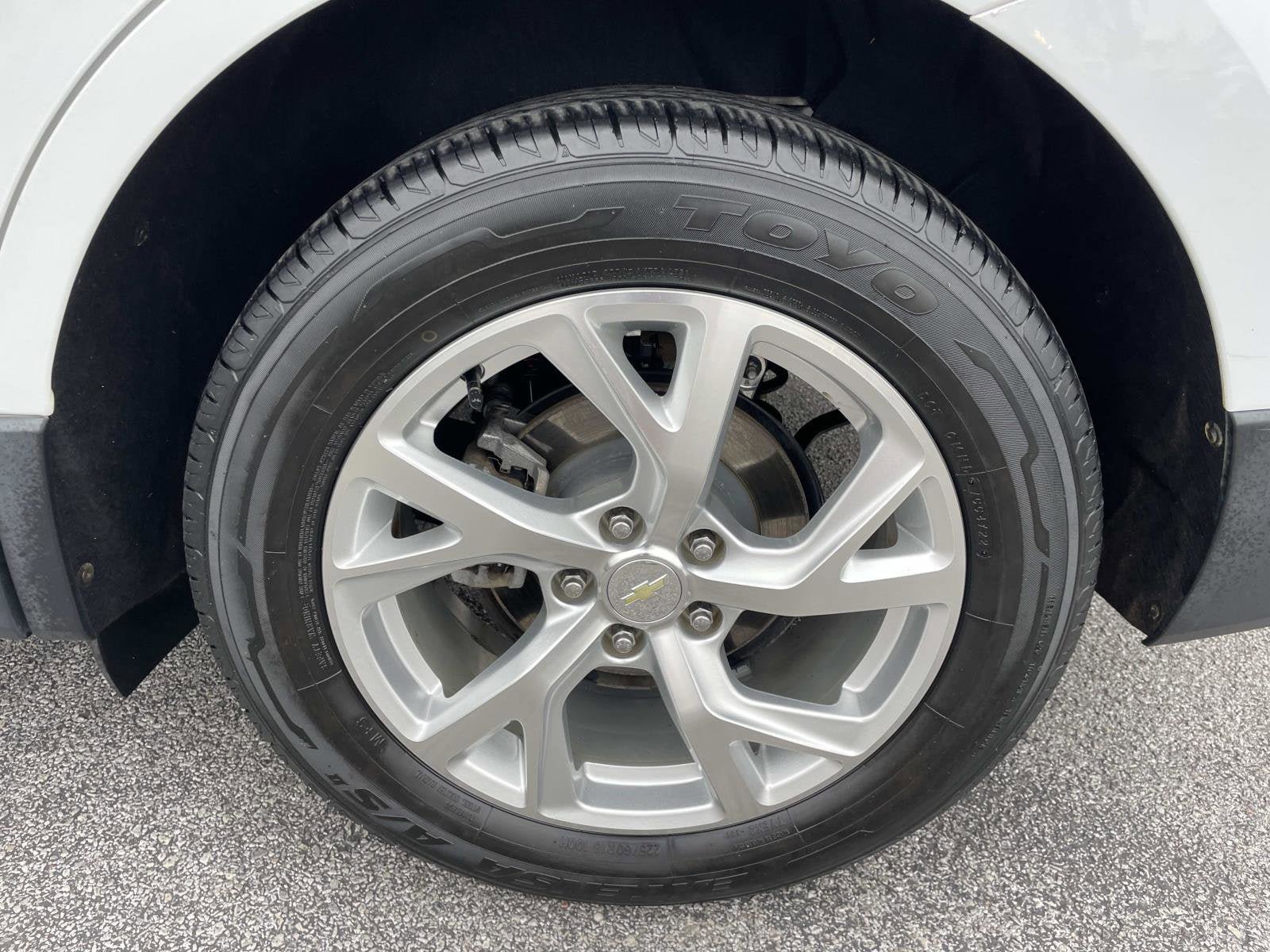 Used 2019 Chevrolet Equinox LT FWD image 10