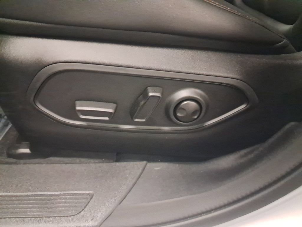 New 2026 Jeep Cherokee Limited image 7