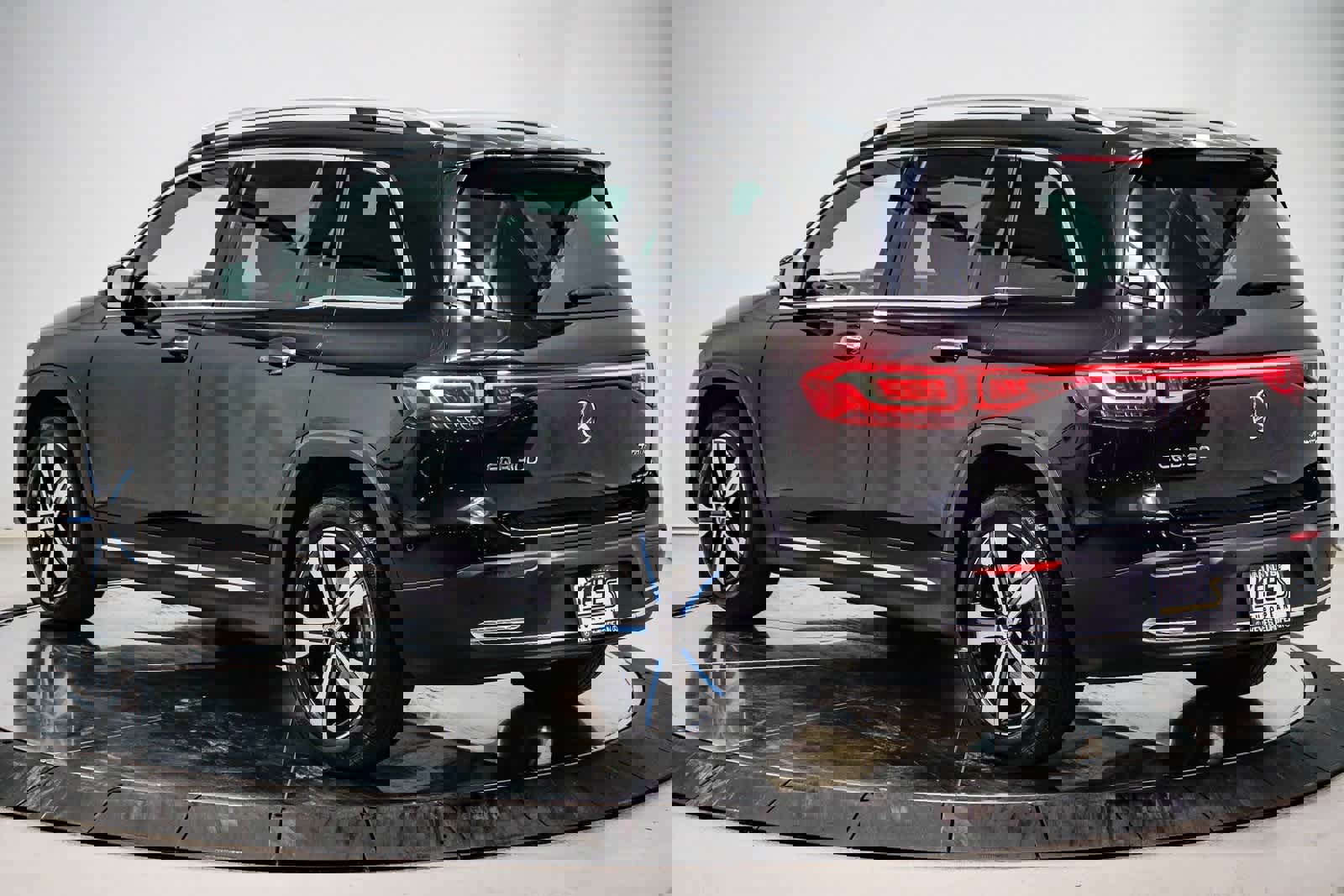 Certified 2023 Mercedes-Benz EQB 300 4MATIC image 2