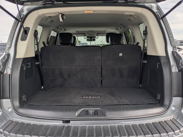 Used 2024 Nissan Armada SL w/ Captain's Chairs Package AWD/4WD image 9
