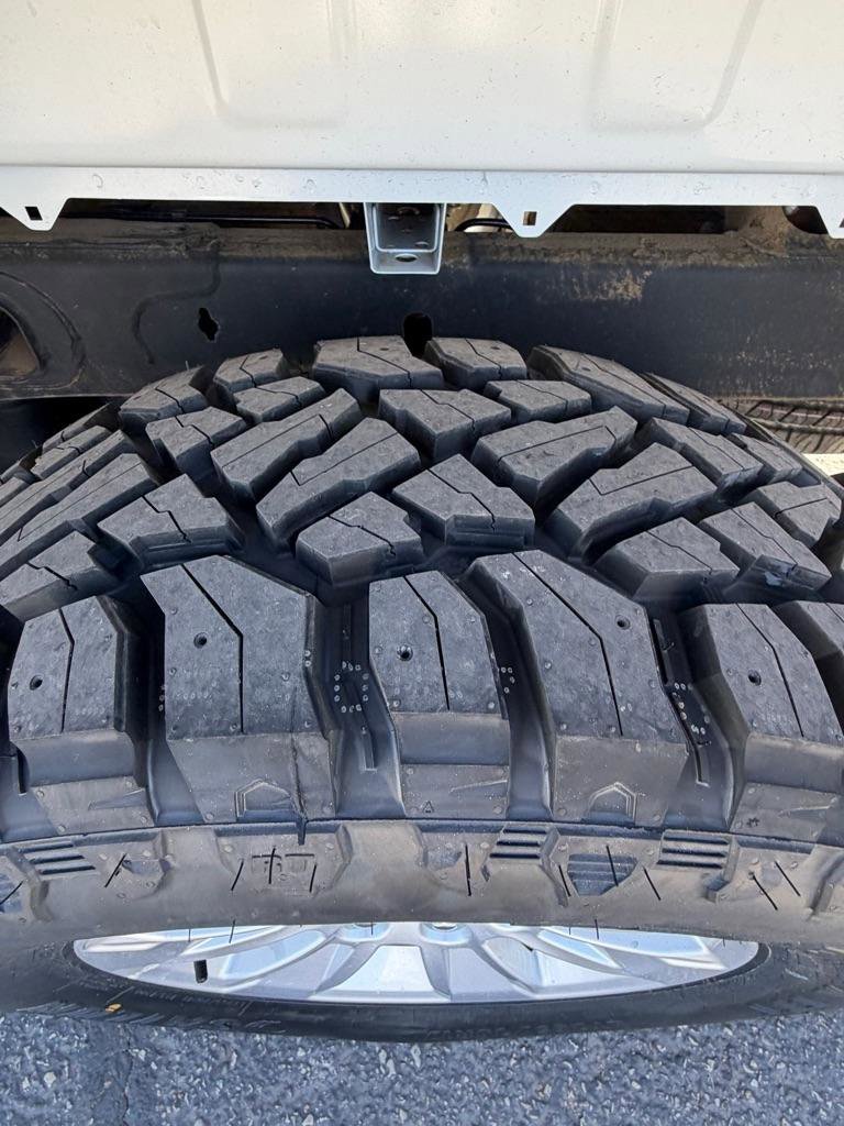 Used 2023 GMC Sierra 1500 SLE AWD/4WD image 31
