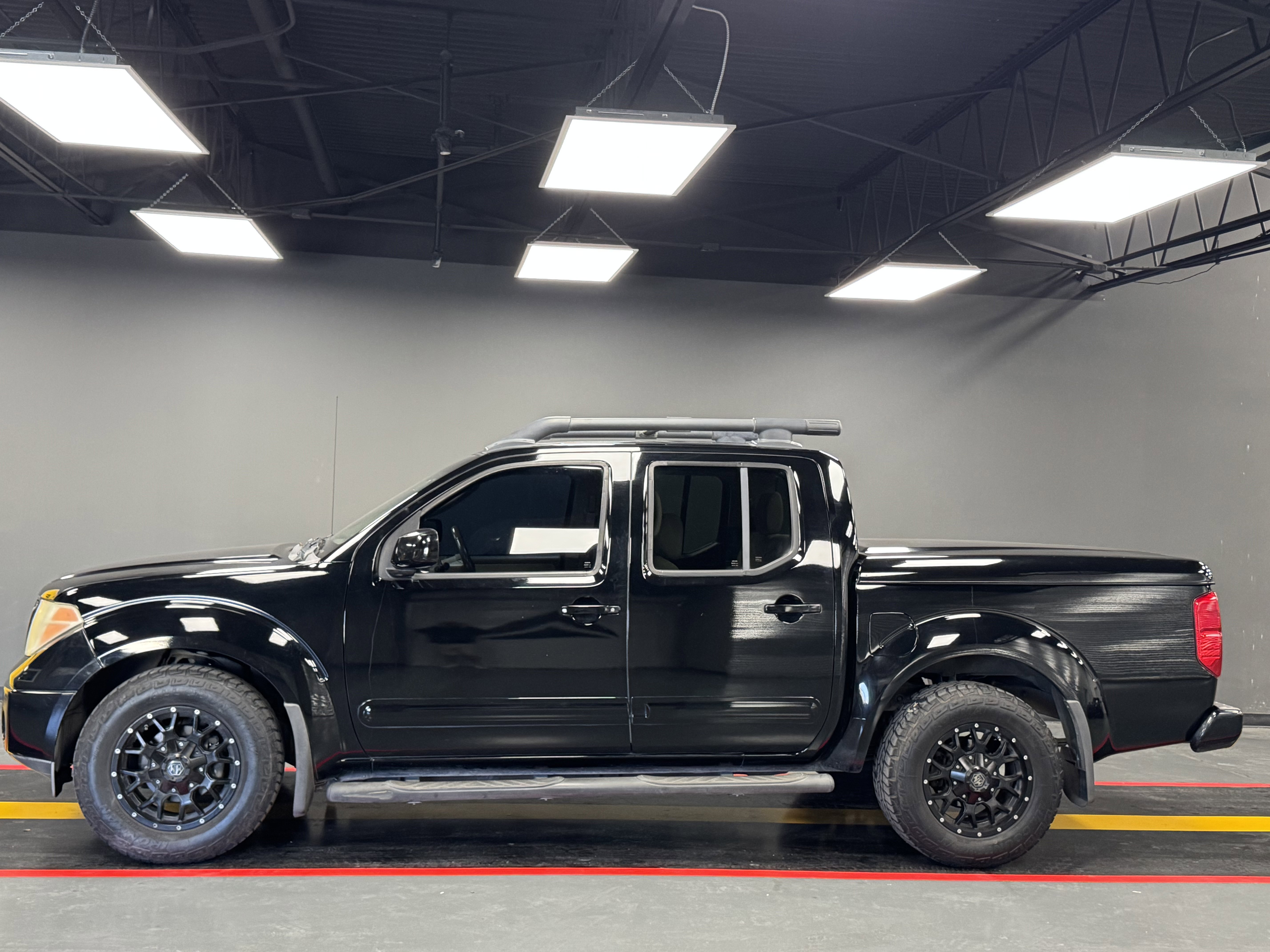 Used 2005 Nissan Frontier LE w/ (H03) Rockford Fosgate Pkg RWD image 3