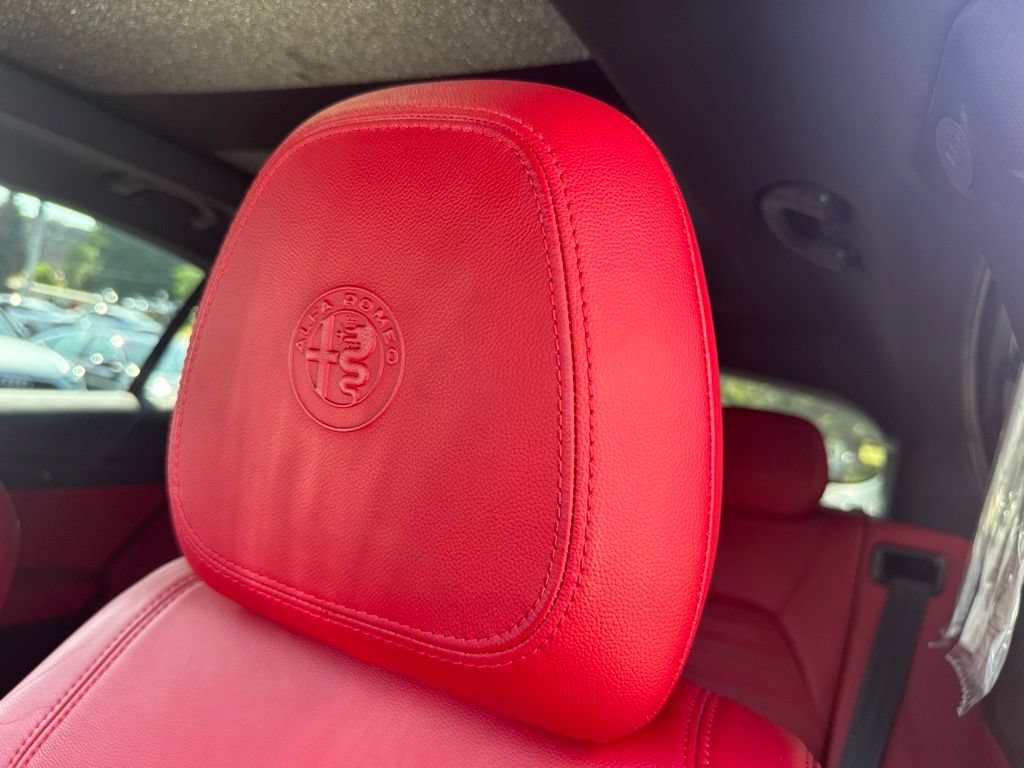 Used 2020 Alfa Romeo Stelvio Ti Sport AWD/4WD image 33