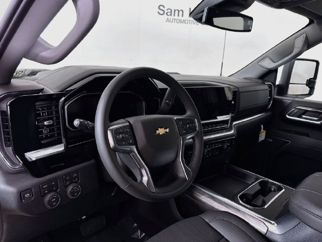 New 2026 Chevrolet Silverado 2500 LTZ w/ LTZ Convenience Package AWD/4WD image 11