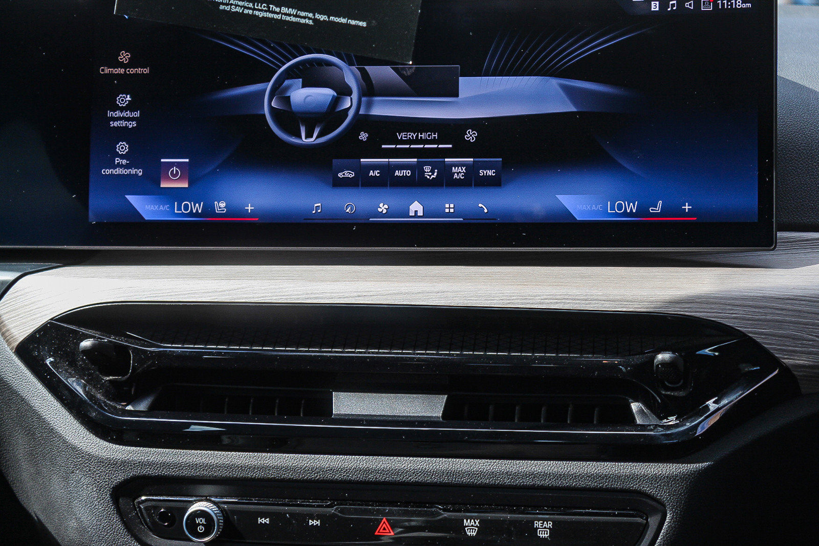 Certified 2025 BMW 330i Sedan image 14