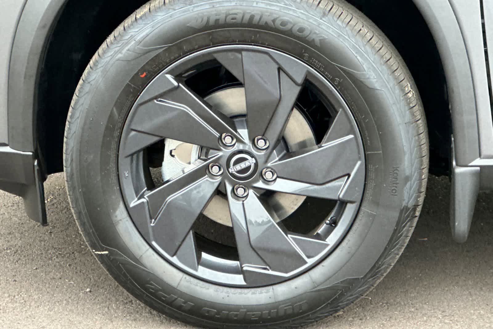 New 2026 Nissan Rogue SV AWD/4WD image 24