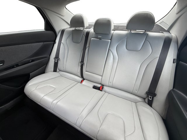 Used 2025 Hyundai Elantra Limited FWD image 11