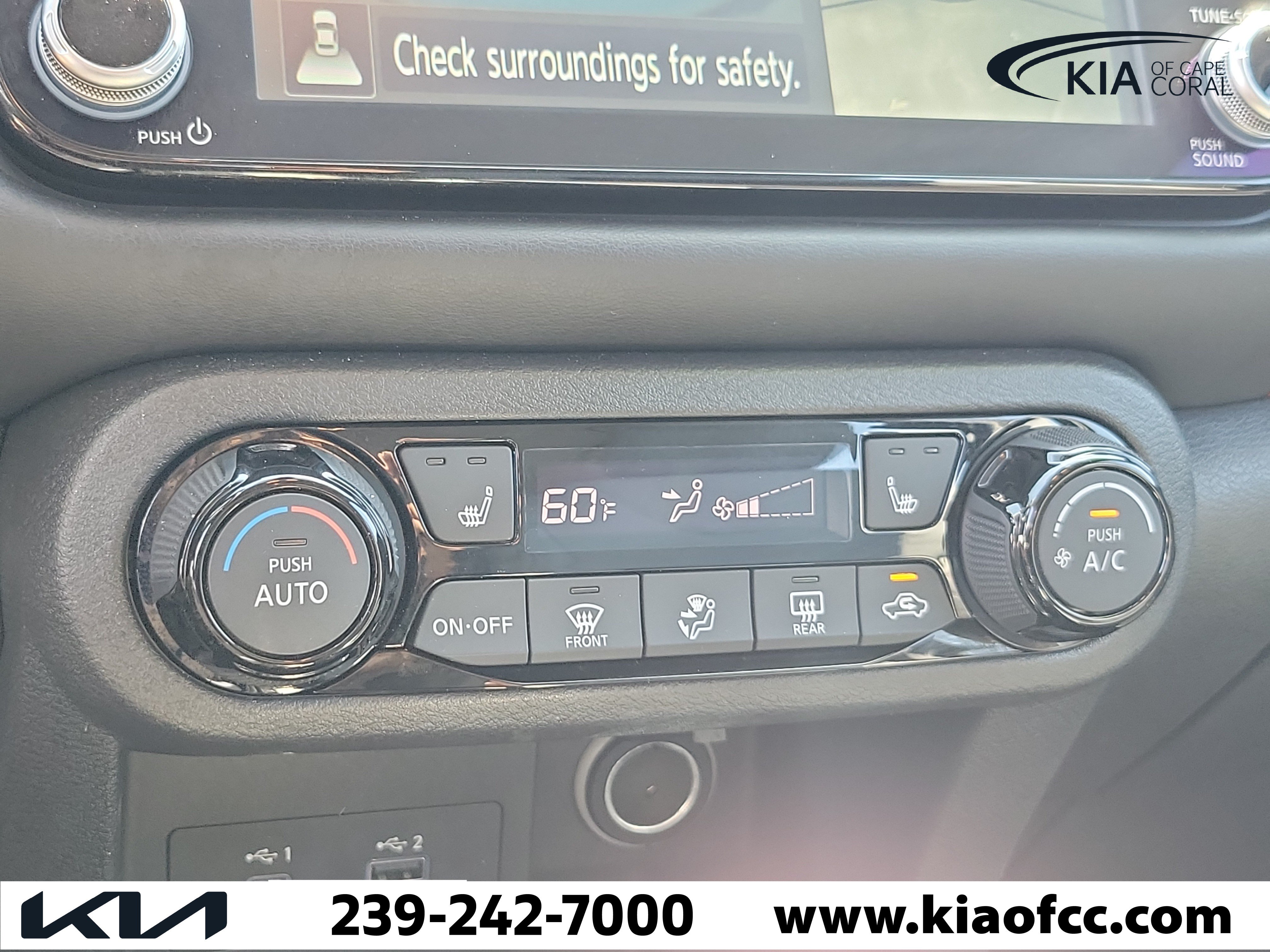 Used 2024 Nissan Kicks SR w/ SR Premium Package FWD image 27