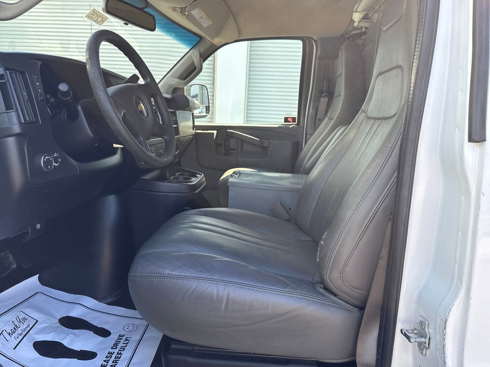 Used 2020 Chevrolet Express 3500 Work Van image 9
