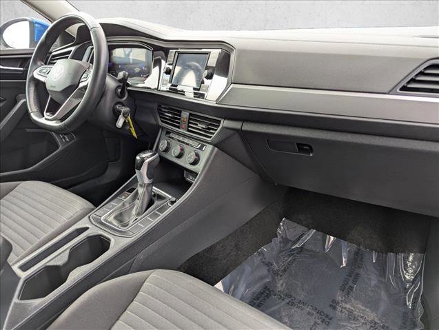 Used 2024 Volkswagen Jetta S image 19
