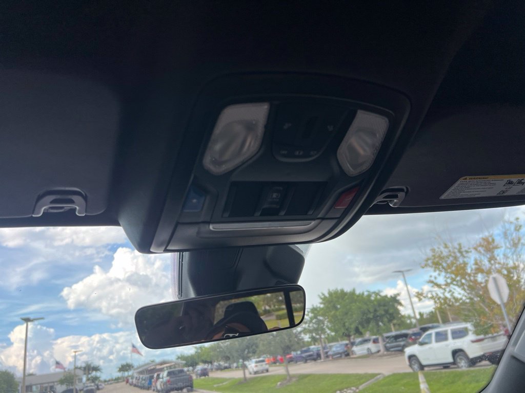 Certified 2025 RAM 1500 Warlock AWD/4WD image 32