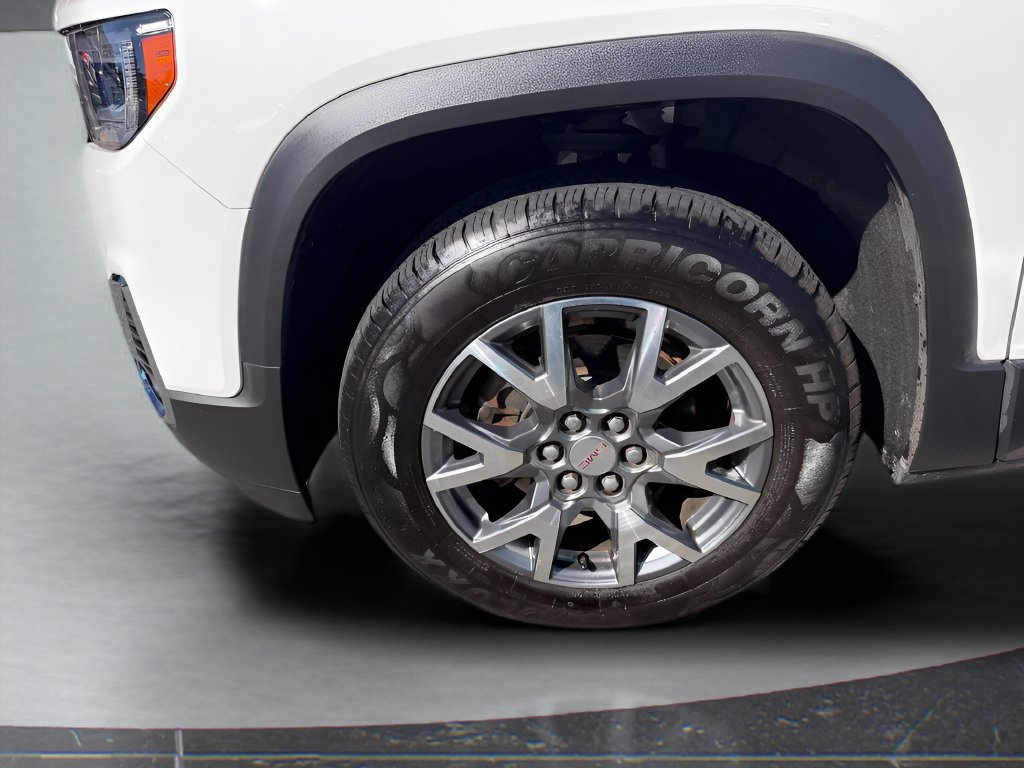 Used 2023 GMC Acadia SLT AWD/4WD image 10