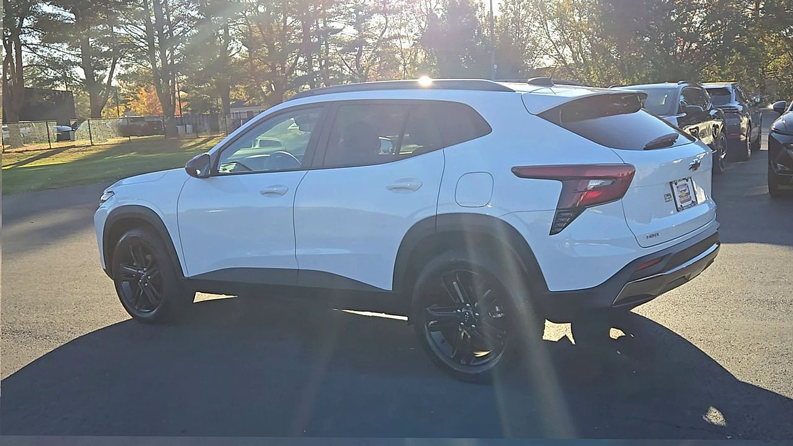 New 2025 Chevrolet Trax ACTIV w/ Sunroof Package image 2