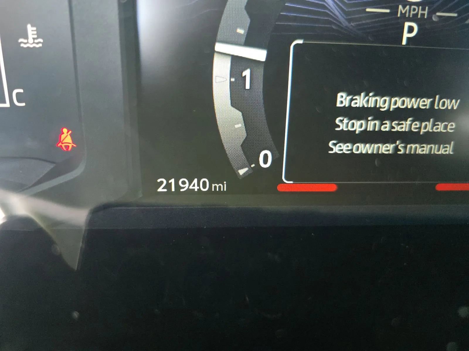 Used 2025 Toyota Tacoma SR image 9