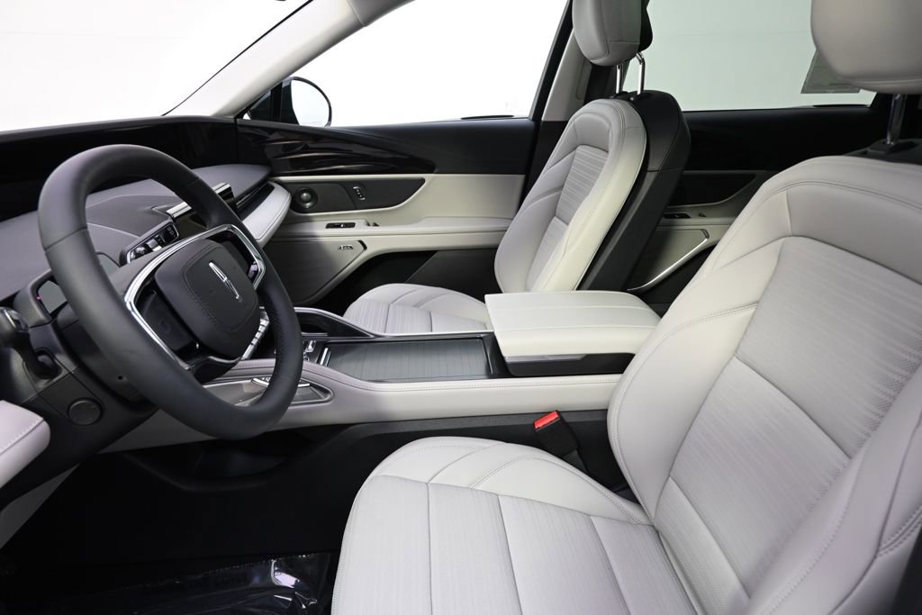 New 2026 Lincoln Nautilus Reserve image 13