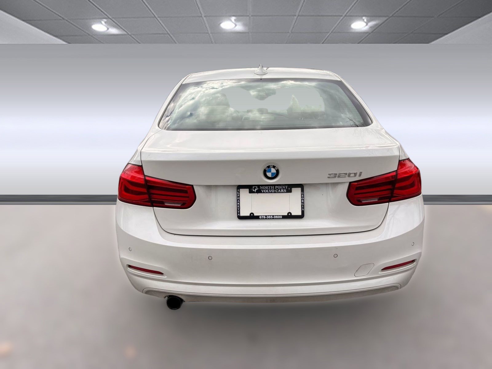 Used 2017 BMW 320i Sedan image 10