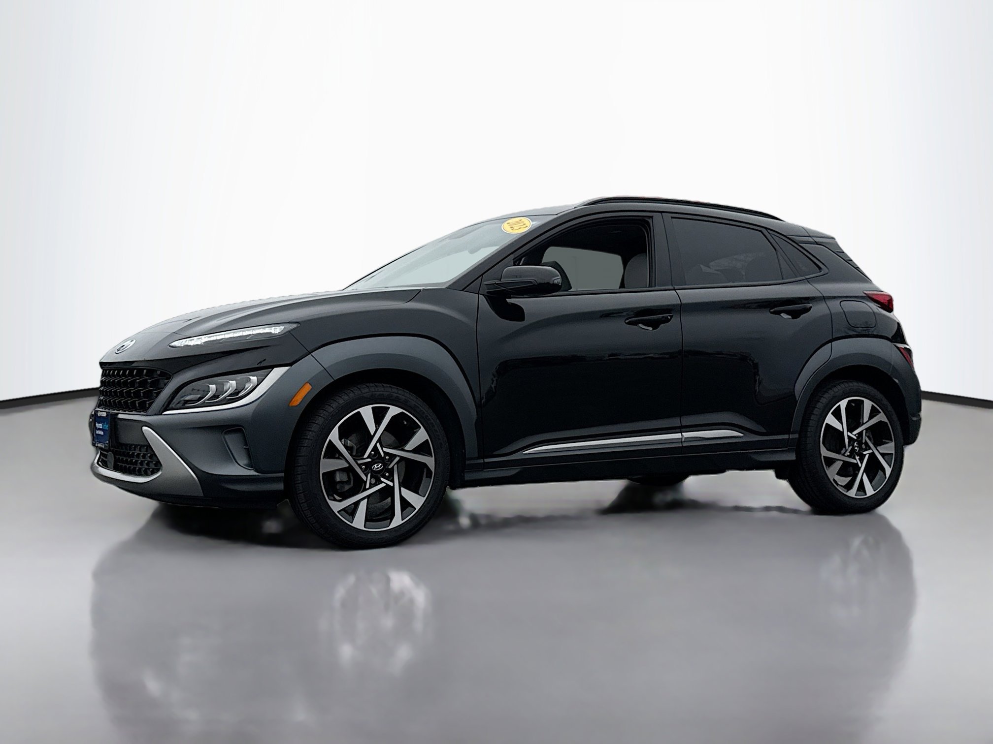Certified 2023 Hyundai Kona Limited w/ Cargo Package image 13