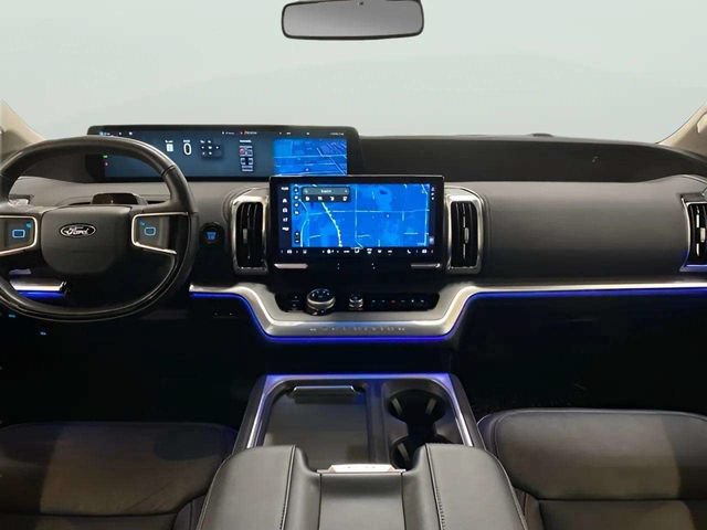 Used 2025 Ford Expedition Max Platinum AWD/4WD image 14