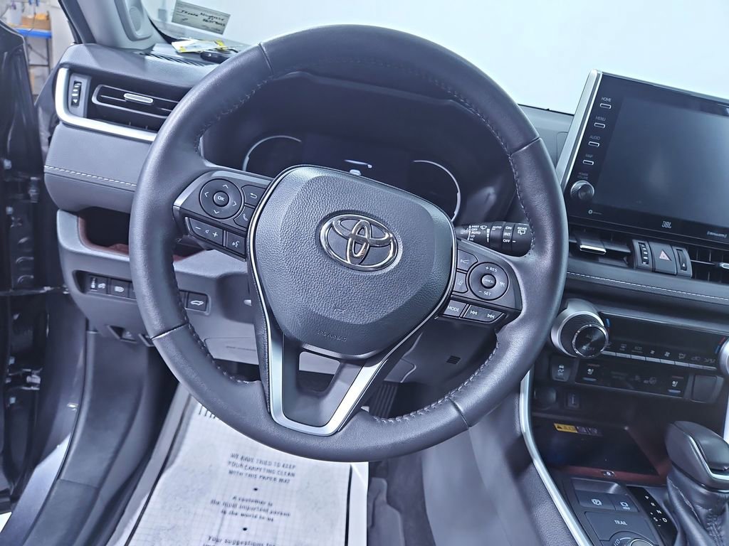 Used 2022 Toyota RAV4 Limited image 14