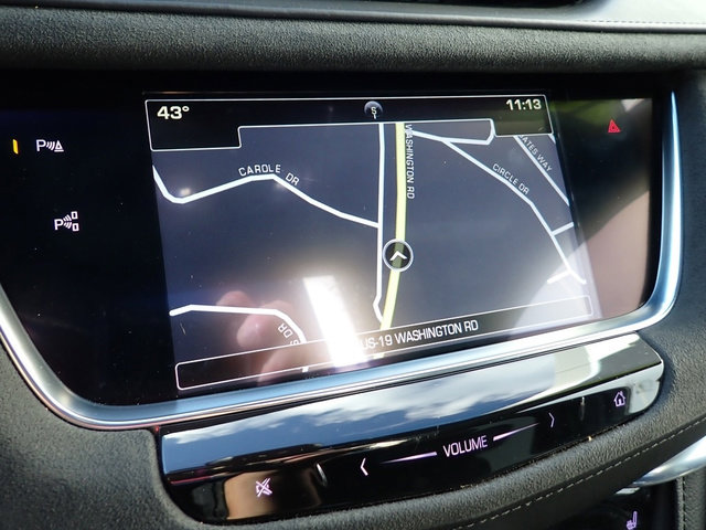 Used 2018 Cadillac XT5 Platinum w/ Driver Assist Package image 21