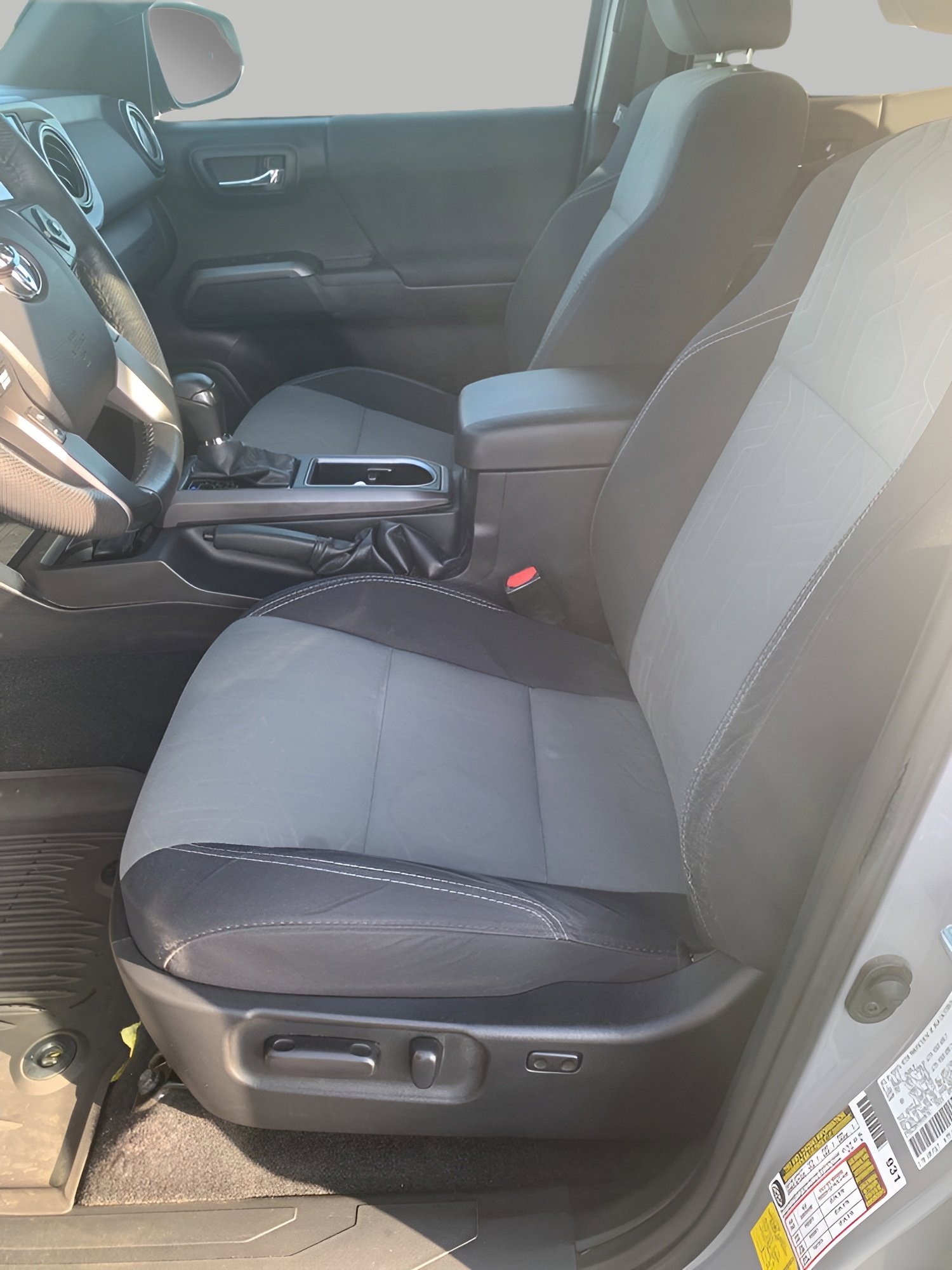 Used 2021 Toyota Tacoma TRD Sport AWD/4WD image 10