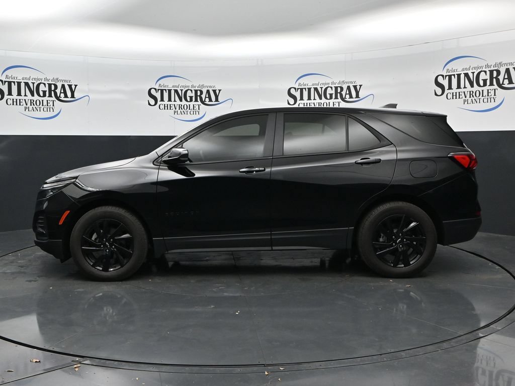 Used 2024 Chevrolet Equinox LS w/ LS Convenience Package FWD image 4