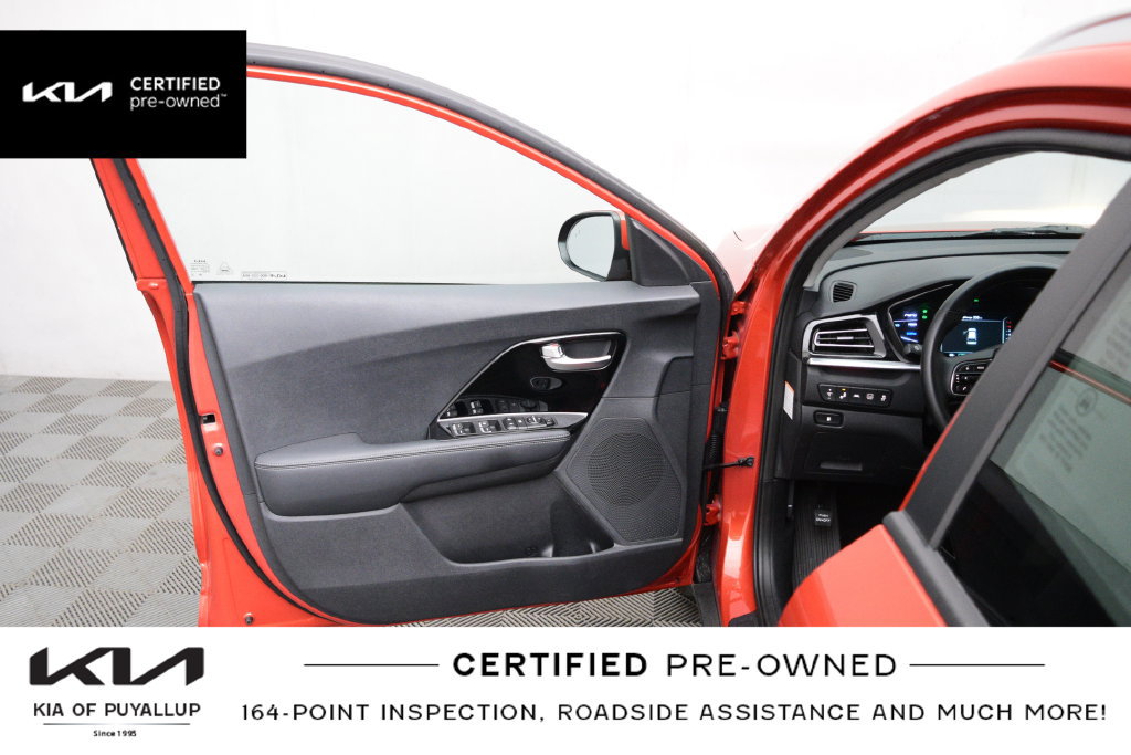 Certified 2022 Kia Niro LXS w/ Digital Cluster Package FWD image 10