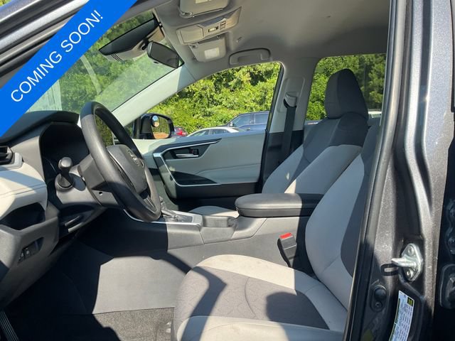 Used 2024 Toyota RAV4 XLE AWD/4WD image 3