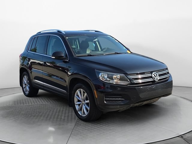 Used 2017 Volkswagen Tiguan Wolfsburg Edition AWD/4WD image 7