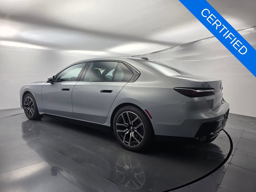 Certified 2023 BMW 760i xDrive AWD/4WD image 4