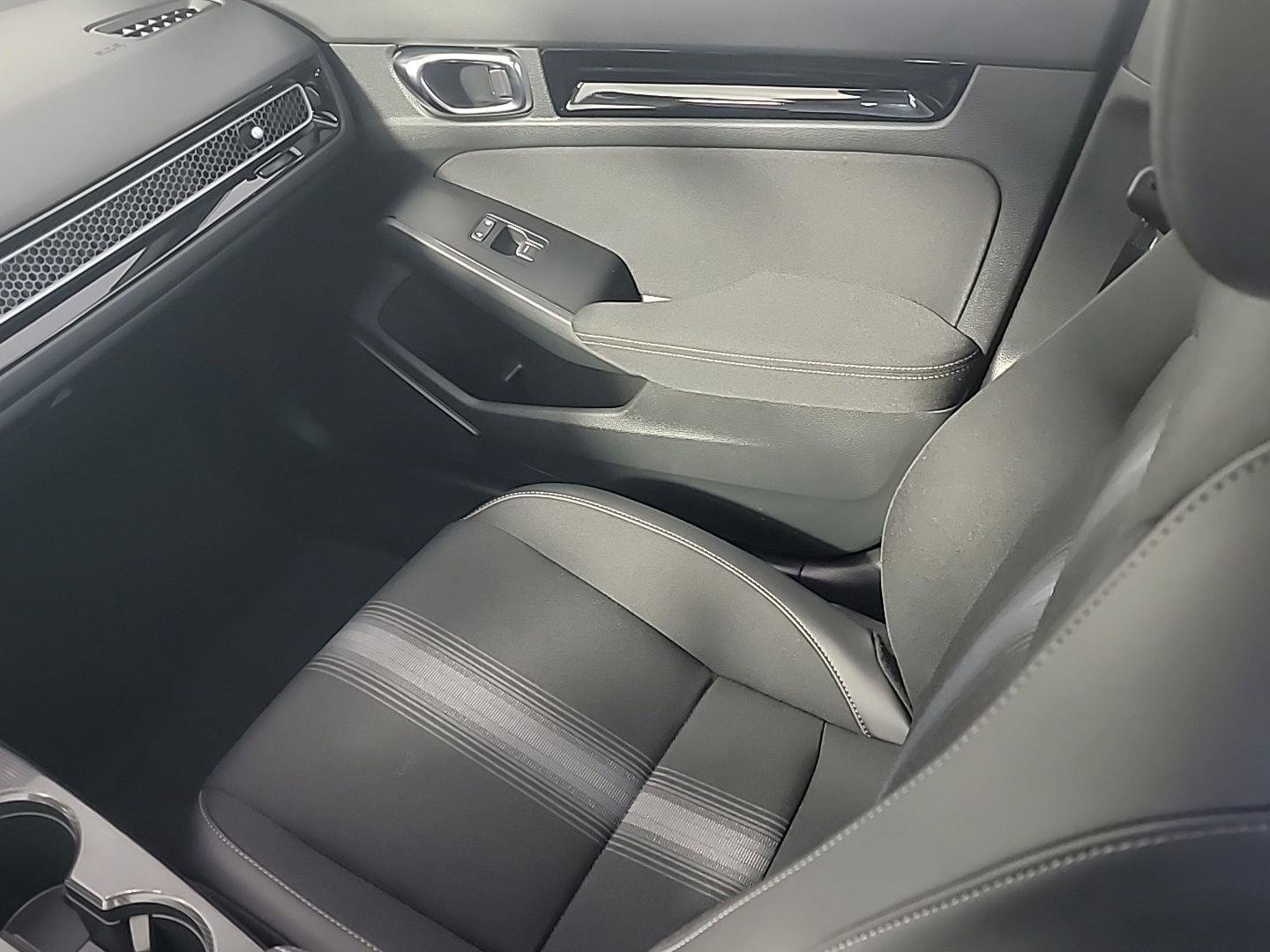 Certified 2025 Honda Civic Sport image 22