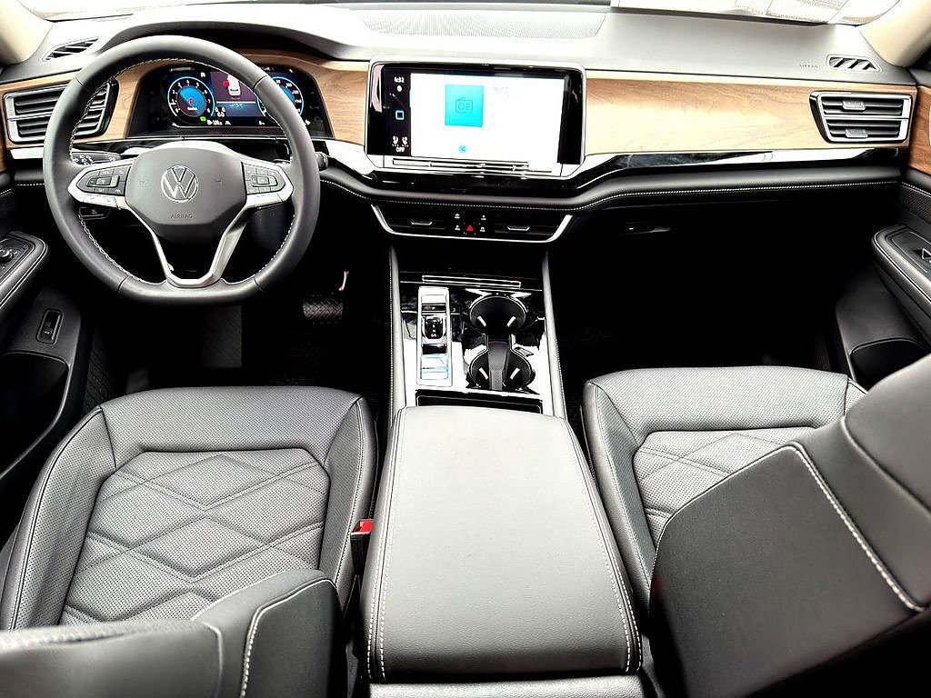 New 2026 Volkswagen Atlas SE FWD image 19