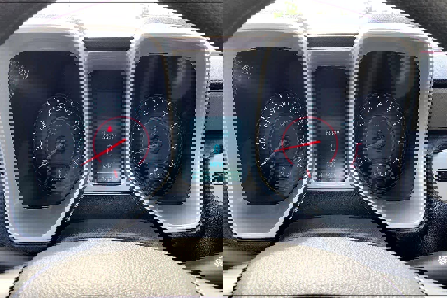 Used 2015 Chevrolet Camaro LS RWD image 22