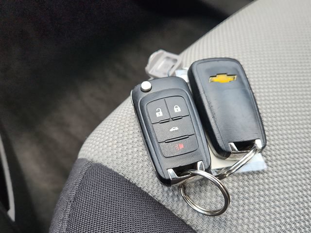 Used 2013 Chevrolet Cruze LS FWD image 45